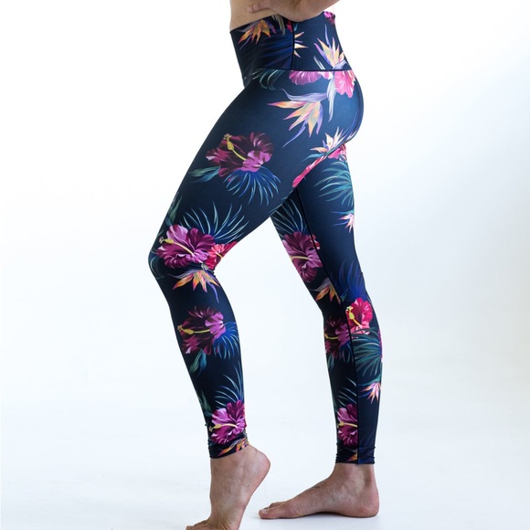 Colorado Threads Tropical Floral Set - Picture 2 of 3